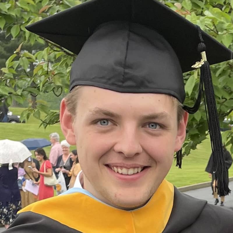 Knott Scholarship Funds Alumni Nicholas Hill Knott Scholarship Funds Alumni Nicholas Hill